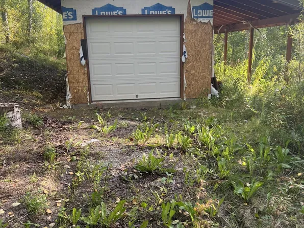 132 Sunrise Dr, Fairbanks, AK 99712