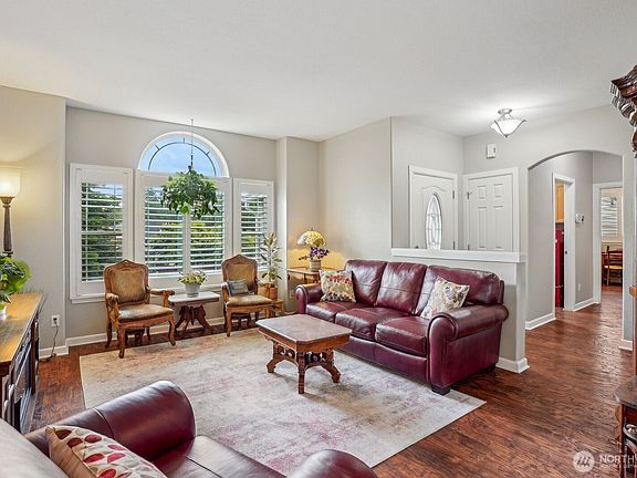 5th image of 11306 176th Avenue E