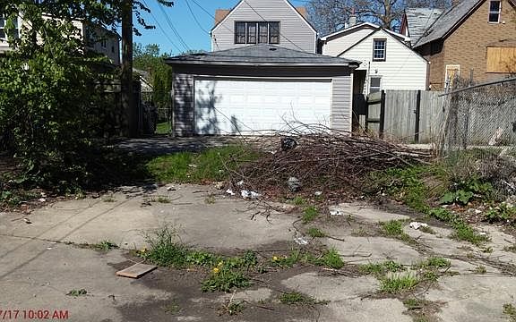 5th image of 8118 S Muskegon Ave