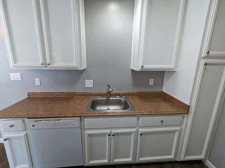 Arden Fair Apartments — Photo 7