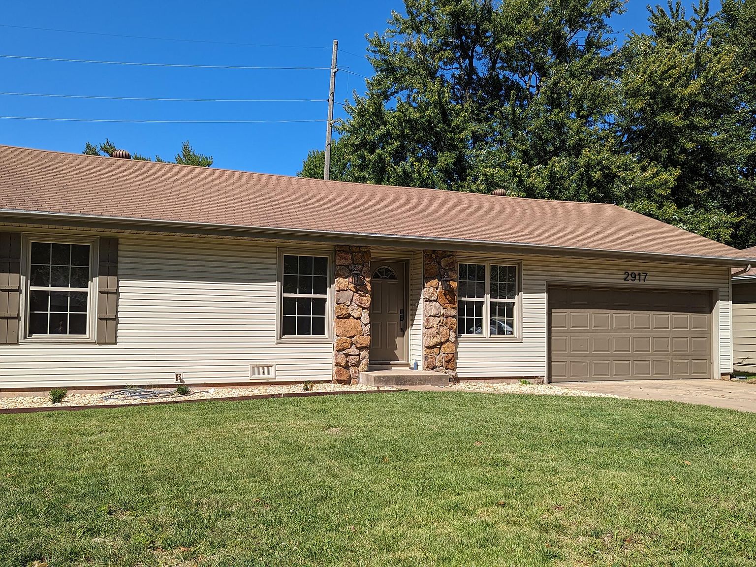 2917 South Roanoke Avenue, Springfield, MO 65807 Zillow