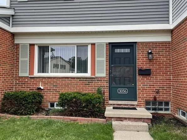 3056 Wolverine Dr, Ann Arbor, MI 48108