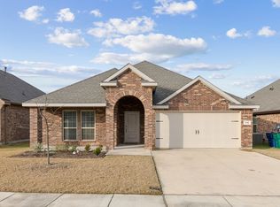 715 Philadelphia St, Fate, TX 75189