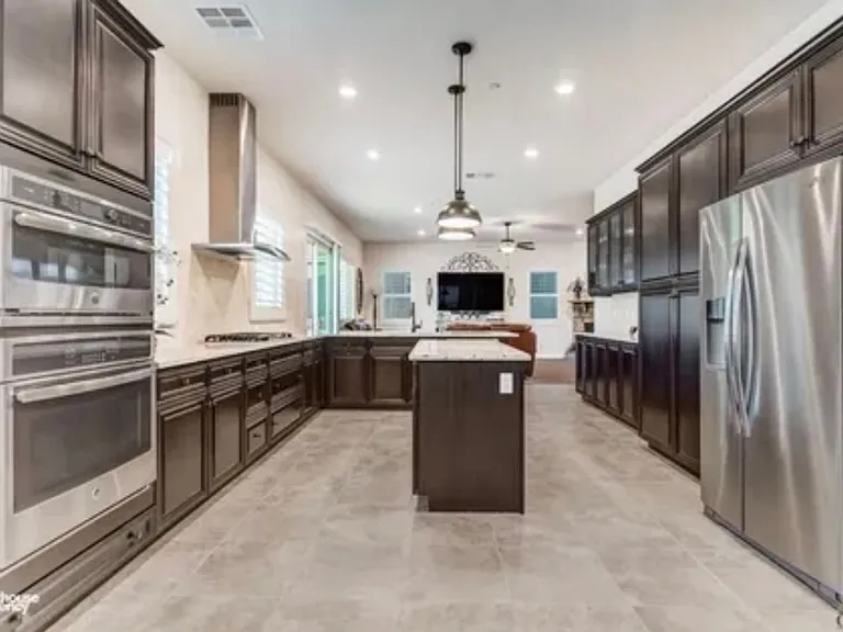 14728 Plumeria Ct — Photo 8