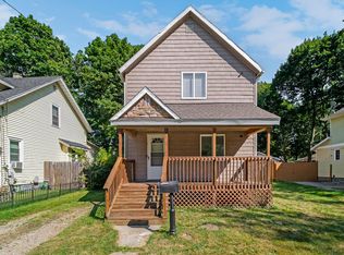 932 Hazard Ave, Kalamazoo, MI 49048