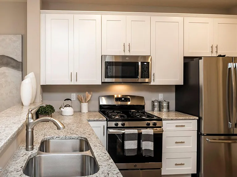 1021 Vanderbergh Blvd #1021 — Photo 9