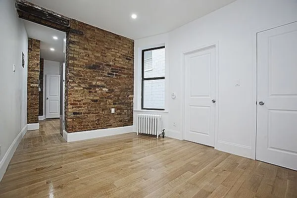 Rented by Weinstein Realty Group | media 25