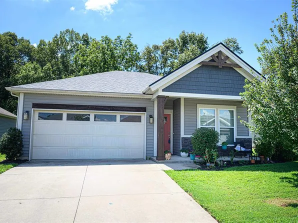 6453 Valley Brook Trce, Utica, KY 42376