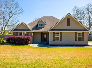 44 Baskins Rd, Lakeland, GA 31635