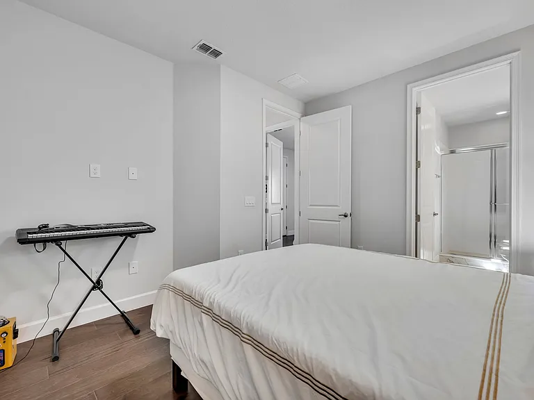 7613 Toscana Blvd — Photo 38