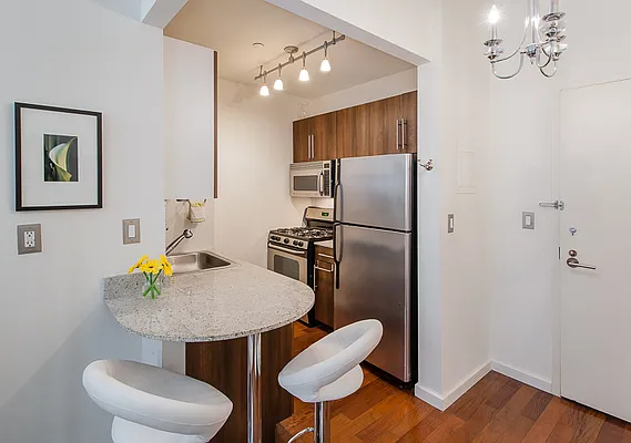 Rented by Compass | media 20