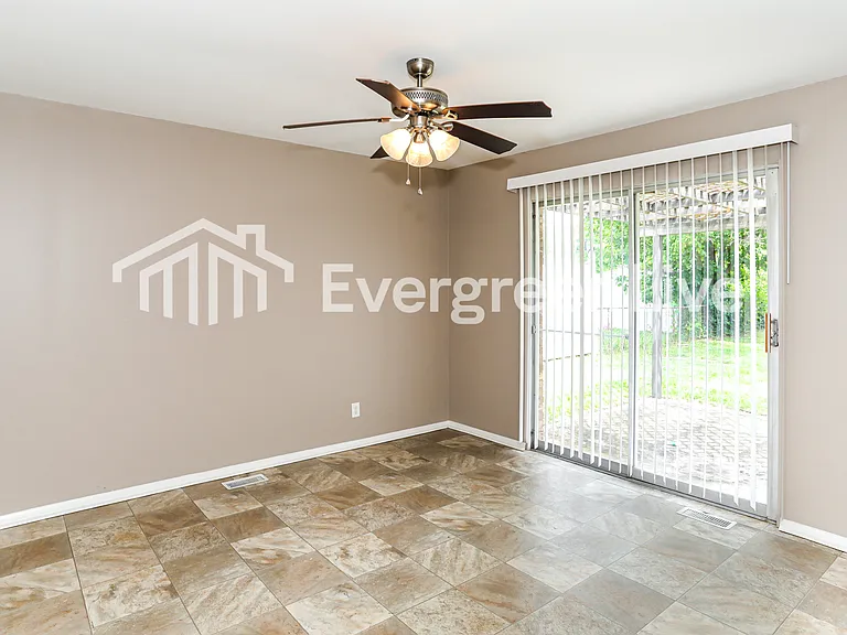 10728 Valiant Dr — Photo 5