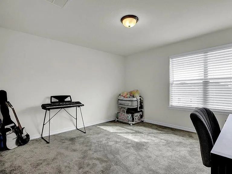 667 Anthem Ln — Photo 21