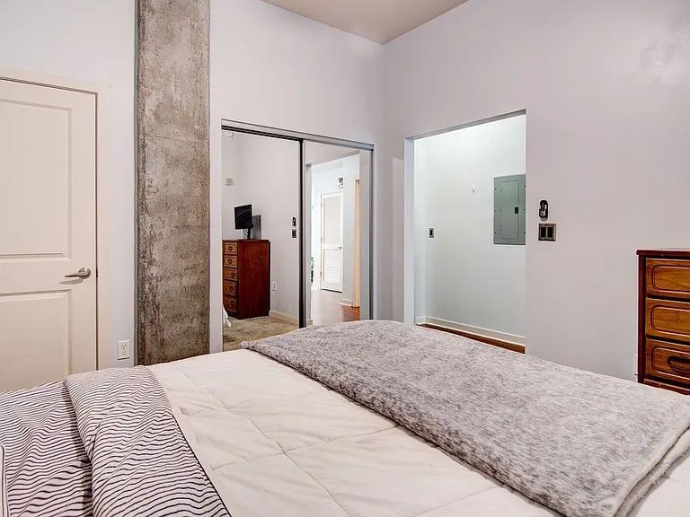 301 Demonbreun St #609 — Photo 12