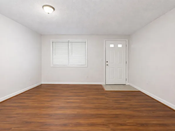 126-128 Miller St #2, Springfield, MA 01104