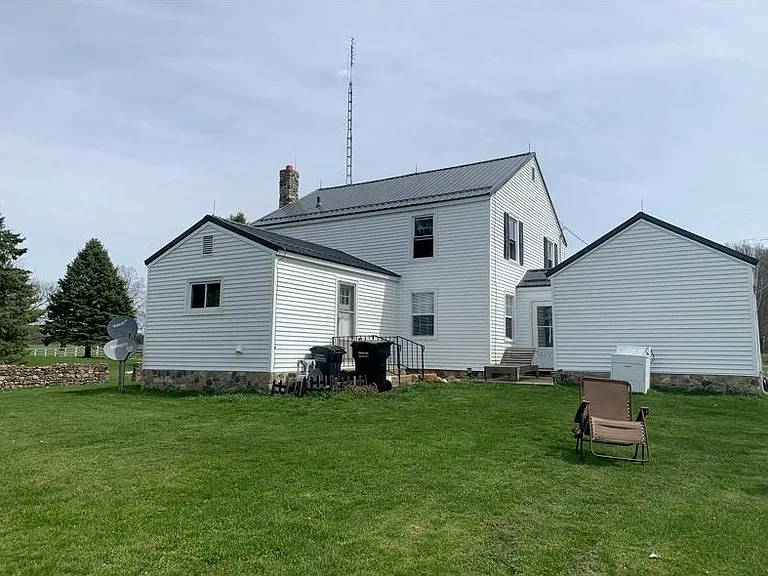 7205 N 700 E — Photo 2