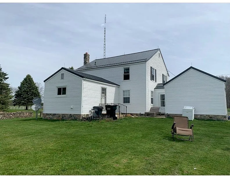 Building Photo - 7205 N 700 E