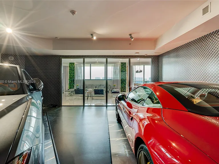 18555 Collins Ave #2403 — Photo 29