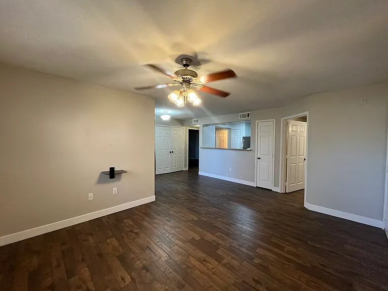 555 E Silverado Ranch Blvd #1089-1 — Photo 7