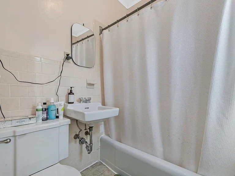 63-65 Lawrence St #2 — Photo 5