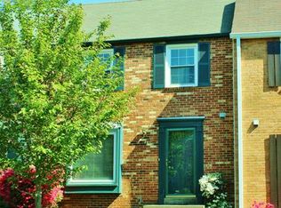 9026 Bowler Dr, Fairfax, VA 22031