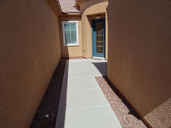3rd image of 4104 Mantle Ave