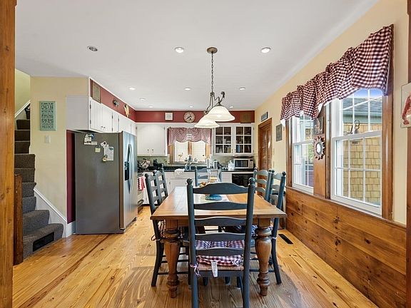 5th image of 3 Spring Ln