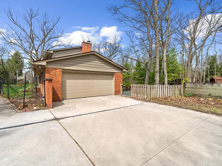 2854 Parkridge Dr — Photo 23