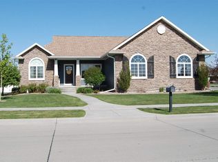 803 15th Ave, Kearney, NE 68845