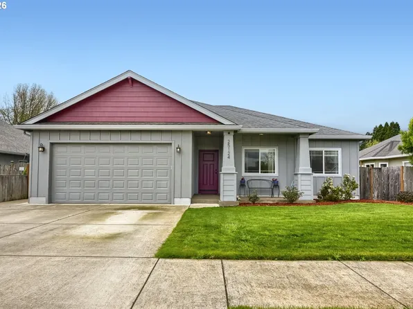 25124 Corky Ln, Veneta, OR 97487