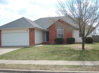 1106 W Thorngate Dr, Ozark, MO 65721