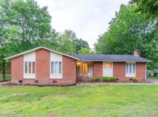 802R Edinburgh Dr, Jamestown, NC 27282