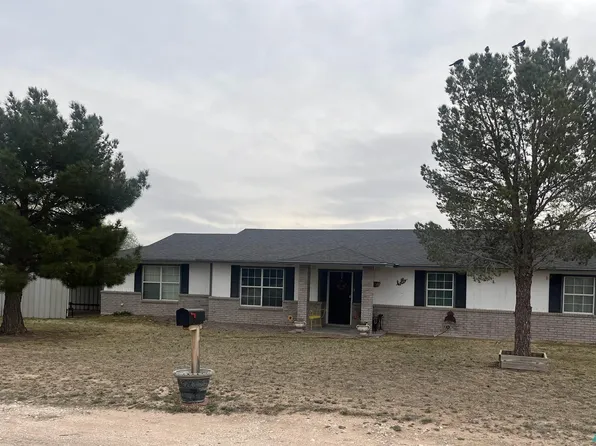 7514 N Tomlinson St, Hobbs, NM 88242