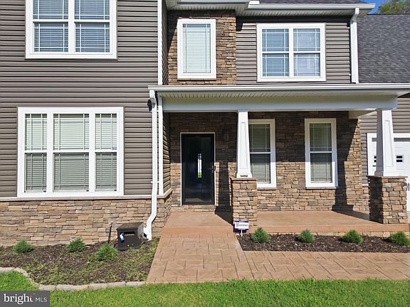 3rd image of 12200 Potomac View Dr