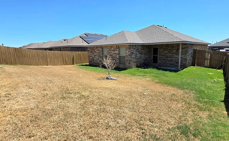 1025 Pine Leaf Pl — Photo 19