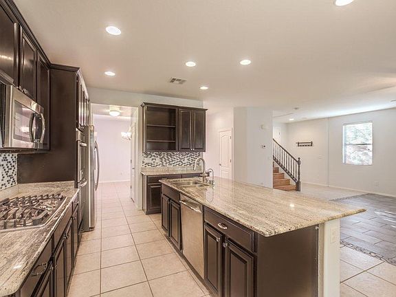 3rd image of 4939 Desert Lime Ct