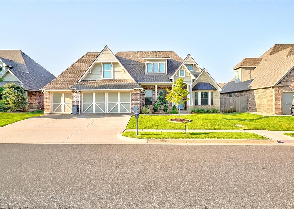 1st image of 900 NW 186th St