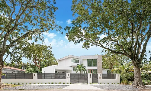 56 Samana Dr Photo 1