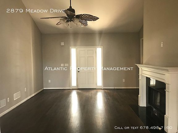 2nd image of 2879 Meadow Dr