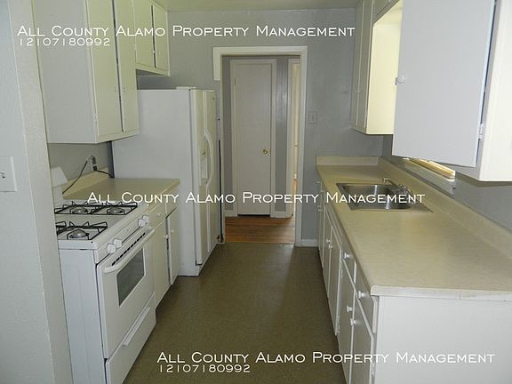 3rd image of 111 Hartline Dr