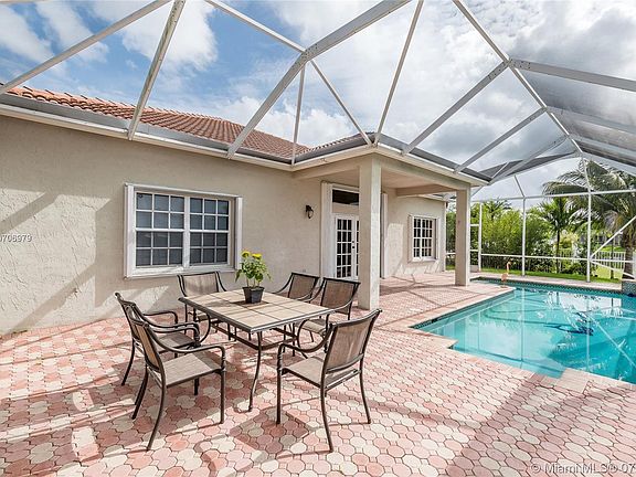 3rd image of 4166 Staghorn Ln
