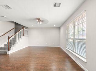 1520 Sherwood Forest St APT 317, Houston, TX 77043