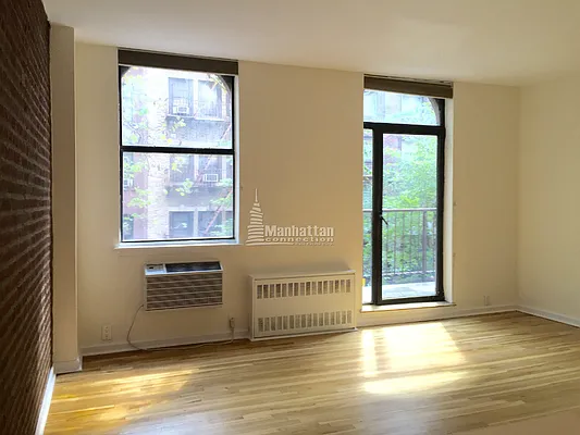 Rented by Manhattan Connection | media 14