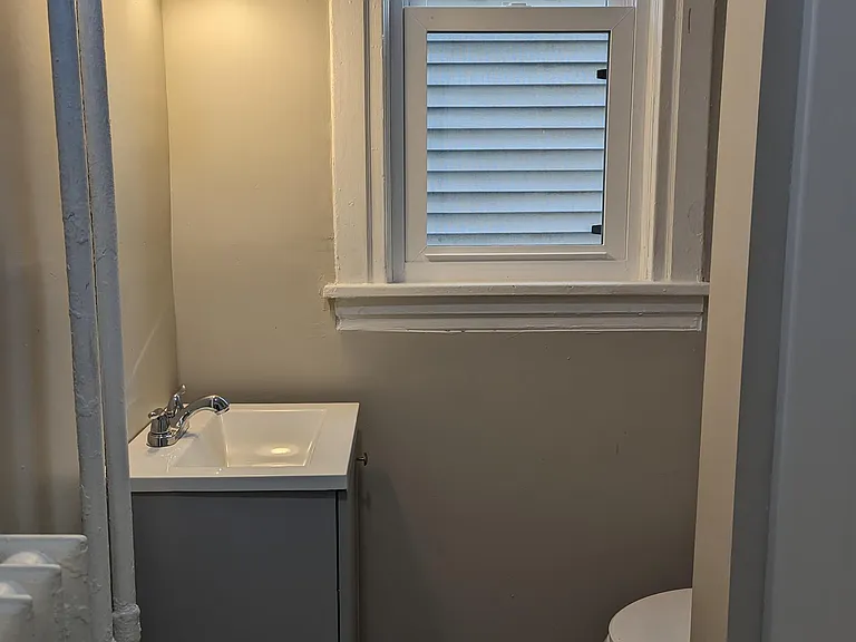 460 Delaware Ave #1 — Photo 12