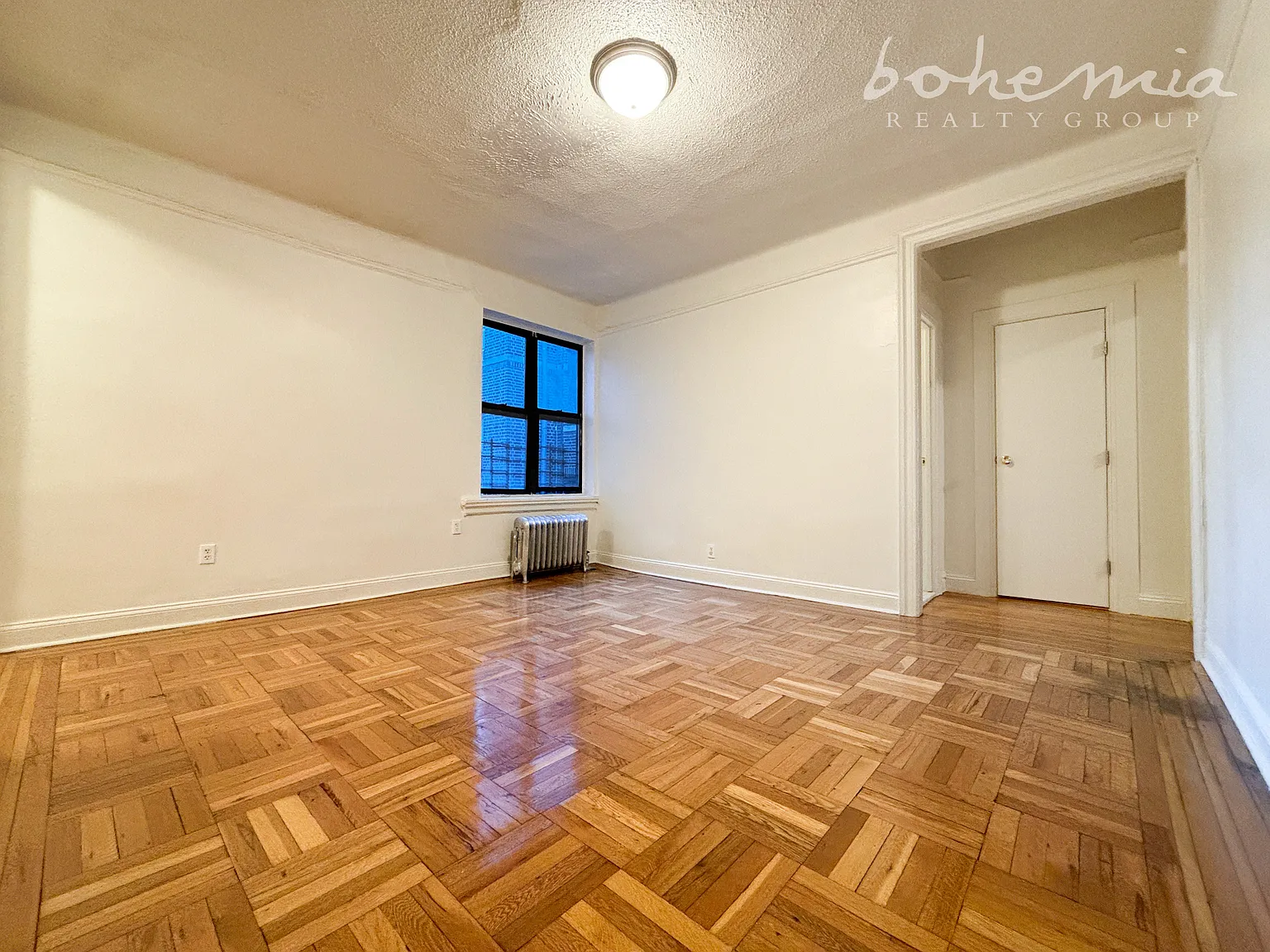 557 Academy Street — Photo 4