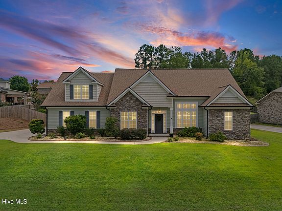 3rd image of 456 Weyanoke Drive