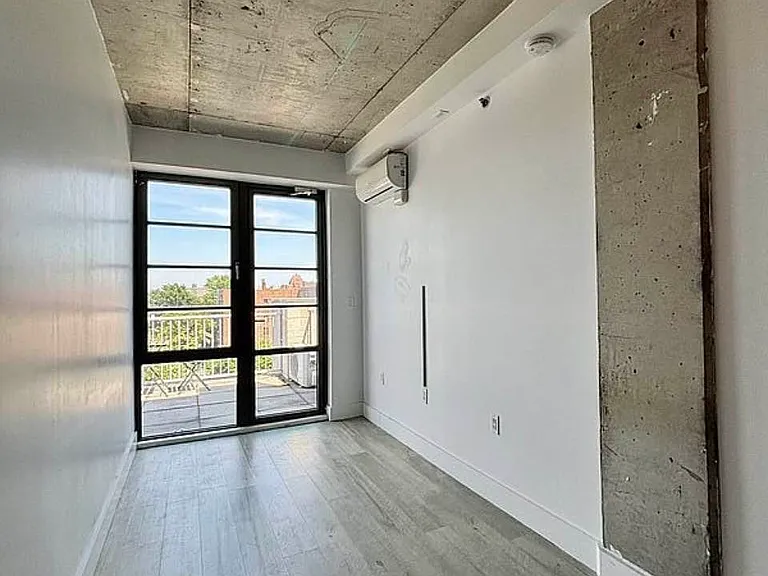 1930 Bedford Ave #7A — Photo 11