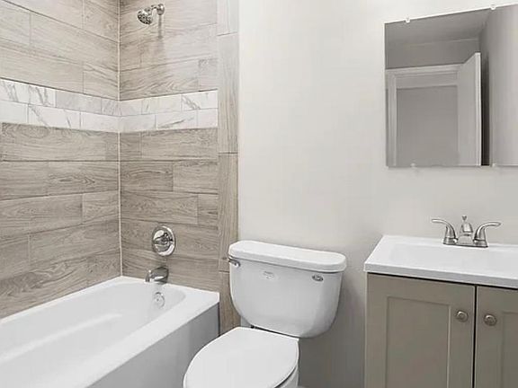 5th image of 8320 Cielo Vista Dr