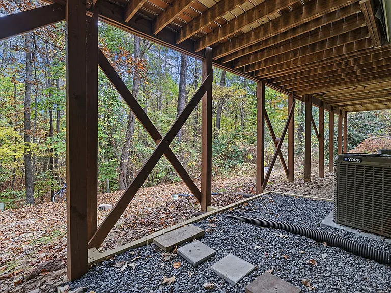 126 Shady Spring Pl — Photo 13
