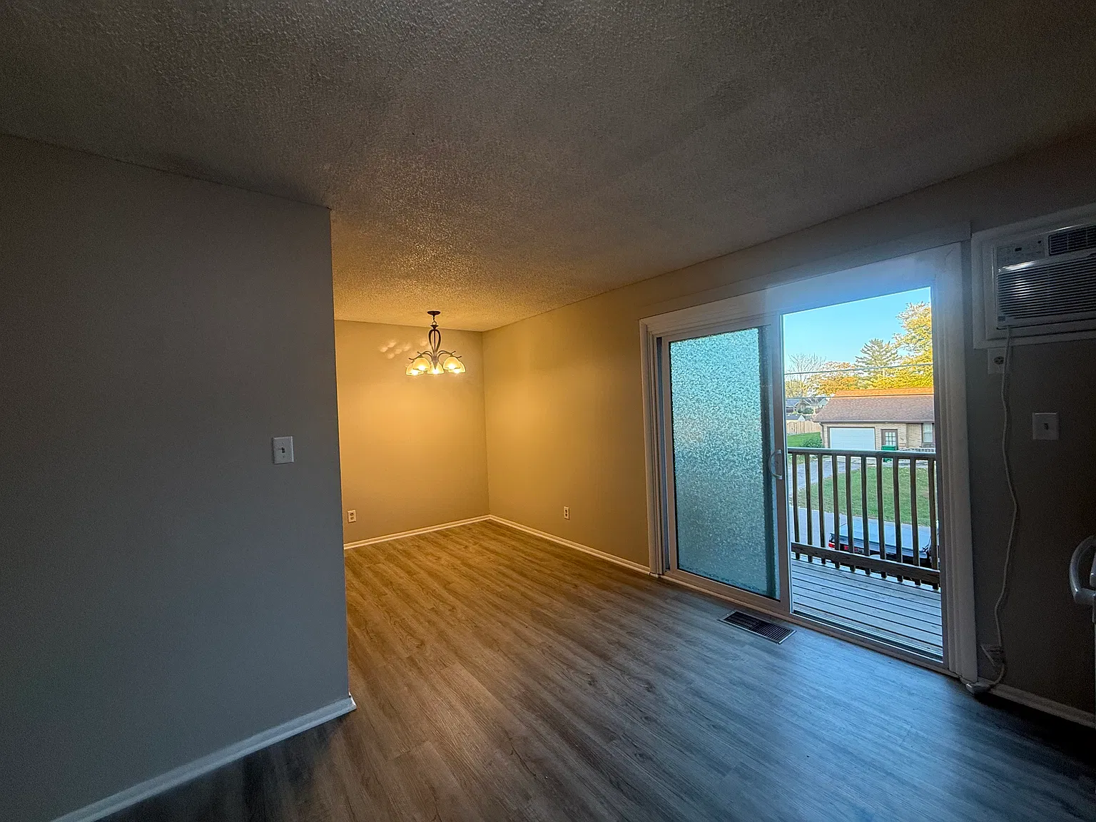 2 bed, 950 sqft, $950 — Photo 3